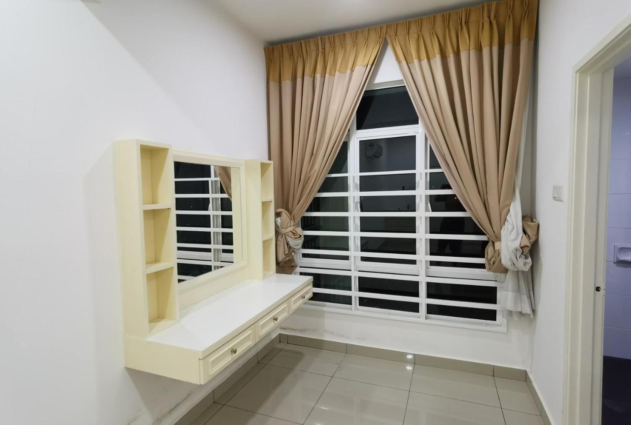 R&C Homestay 4 Ипох Экстерьер фото